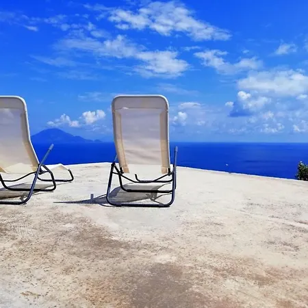 Giardino Dei Carrubi- Al Gradino 365 3* Alicudi