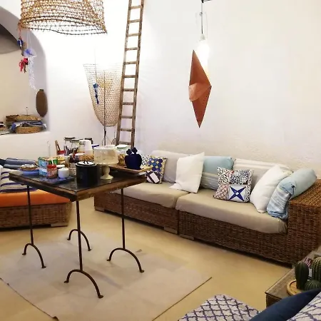 Giardino Dei Carrubi- Al Gradino 365 Bed & Breakfast Alicudi