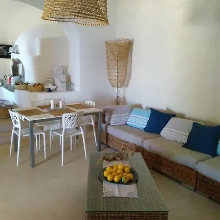 Giardino Dei Carrubi- Al Gradino 365 Bed & Breakfast 3*