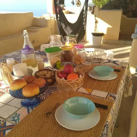 Bed & Breakfast Giardino Dei Carrubi- Al Gradino 365