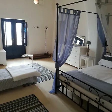 Giardino Dei Carrubi- Al Gradino 365 Alicudi