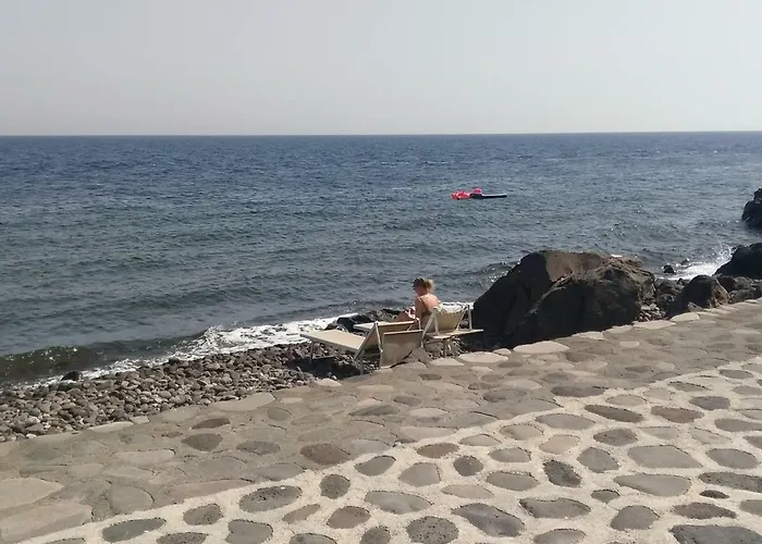 Giardino Dei Carrubi- Al Gradino 365 Alicudi