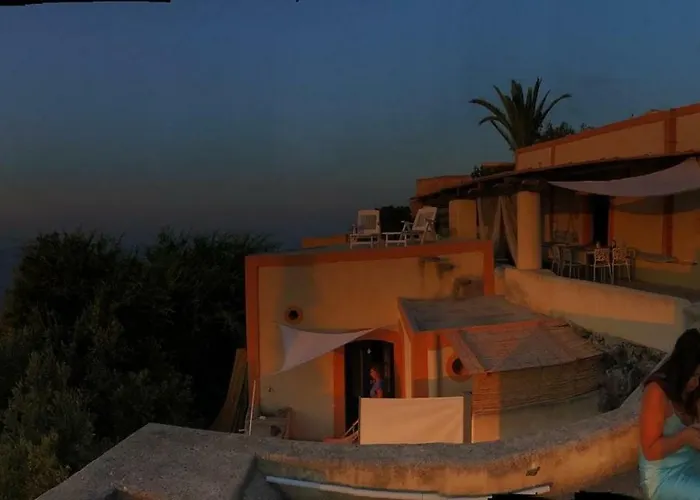 Bed & Breakfast Giardino Dei Carrubi- Al Gradino 365 3*