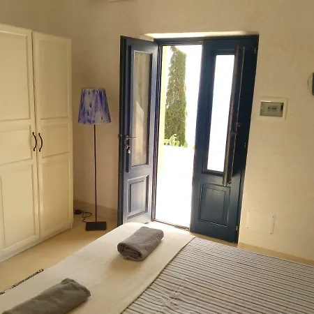 Giardino Dei Carrubi- Al Gradino 365 Nocleg ze śniadaniem Alicudi