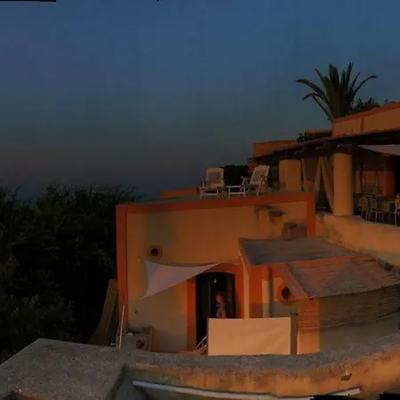 B&B Giardino Dei Carrubi- Al Gradino 365 3*