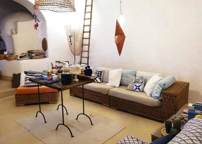 Giardino Dei Carrubi- Al Gradino 365 B&B Alicudi